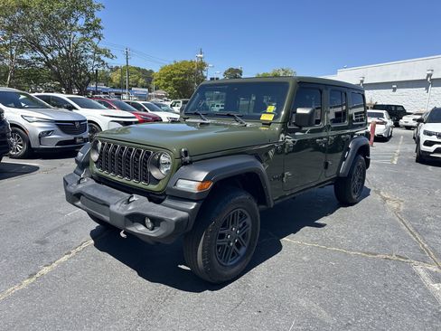 Used 2024 Jeep Wrangler Sport S AWD/4WD image 5