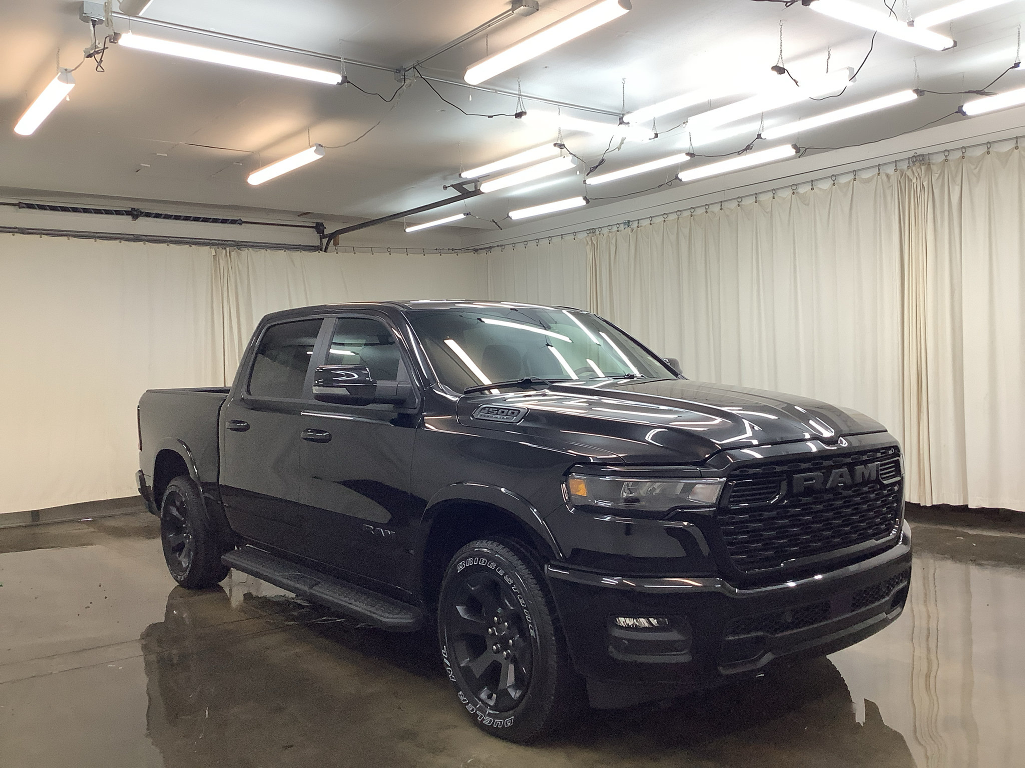 New 2026 RAM 1500 Big Horn w/ Night Edition AWD/4WD image 3