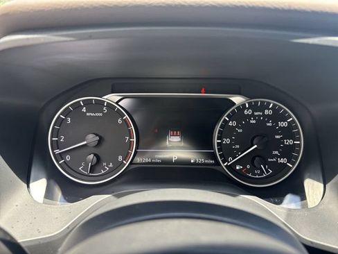Used 2023 Nissan Rogue SV w/ SV Premium B Package FWD image 19