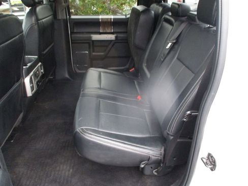 Used 2019 Ford F150 Lariat w/ Equipment Group 502A Luxury image 12