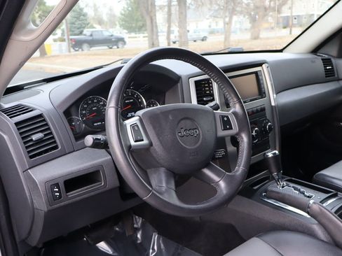 Used 2009 Jeep Grand Cherokee Laredo image 15