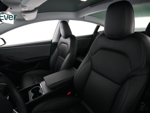 Used 2025 Tesla Model 3 Long Range RWD image 4