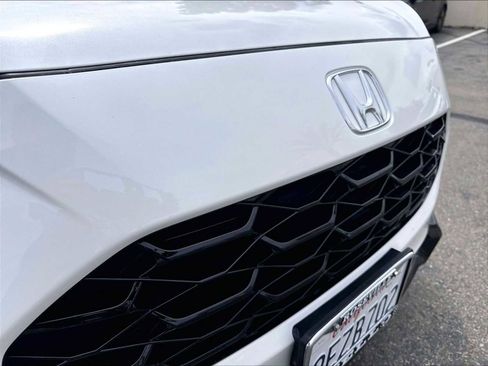 Used 2023 Honda HR-V EX-L image 32