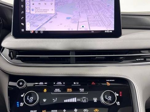 Certified 2026 INFINITI QX60 Luxe w/ Cargo Package image 17