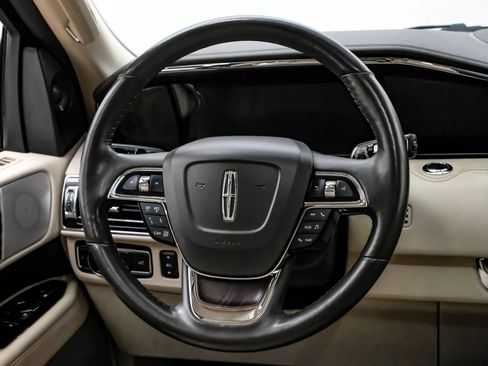 Used 2020 Lincoln Navigator Reserve w/ Luxury Package AWD/4WD image 13
