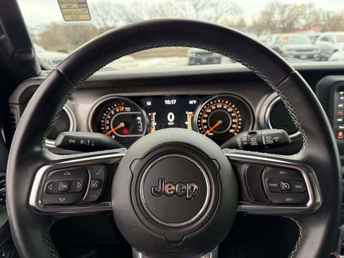 Used 2018 Jeep Wrangler Unlimited Sahara w/ Dual Top Group image 35