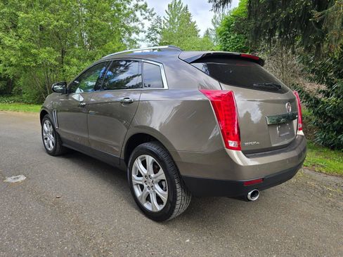 Used 2016 Cadillac SRX Performance w/ Driver Awareness Package AWD/4WD image 3
