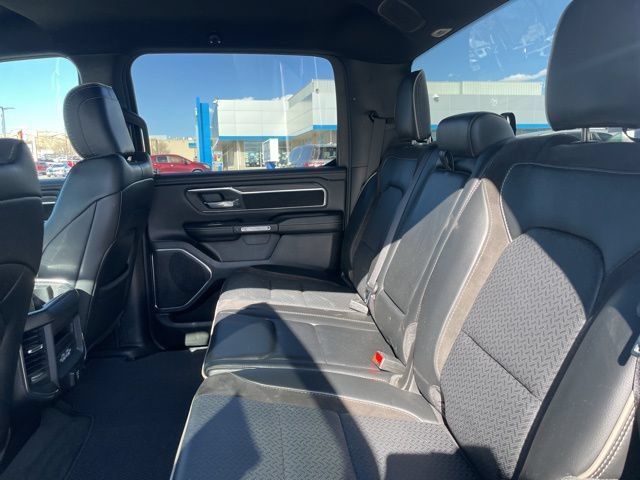 Used 2024 RAM 1500 Laramie AWD/4WD image 7