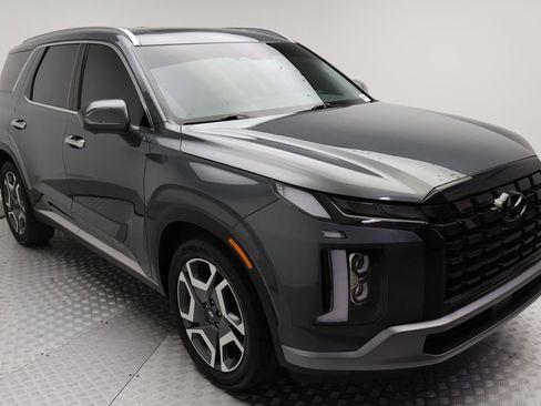 Used 2025 Hyundai Palisade SEL FWD image 6