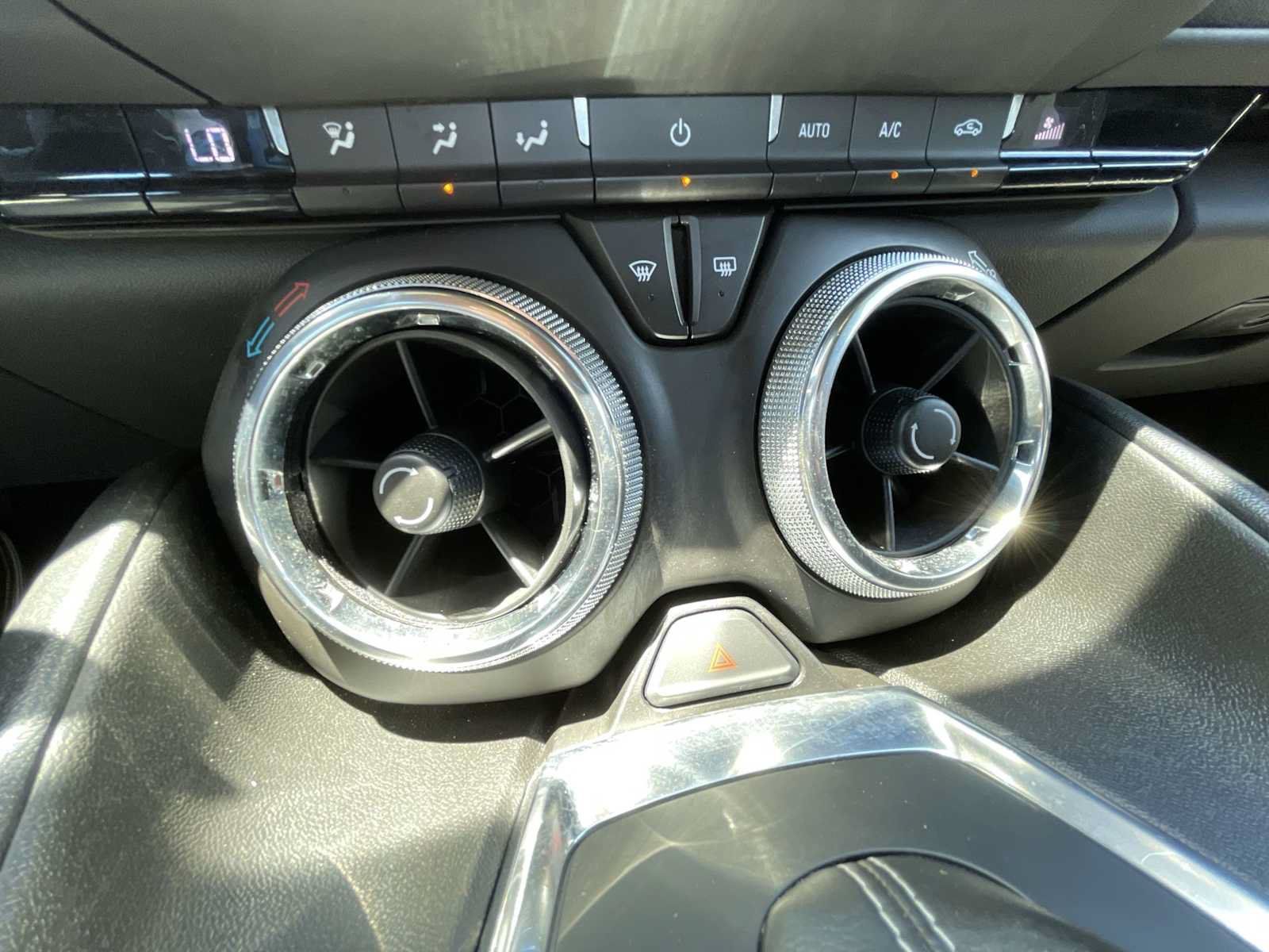 Used 2018 Chevrolet Camaro LT RWD image 16