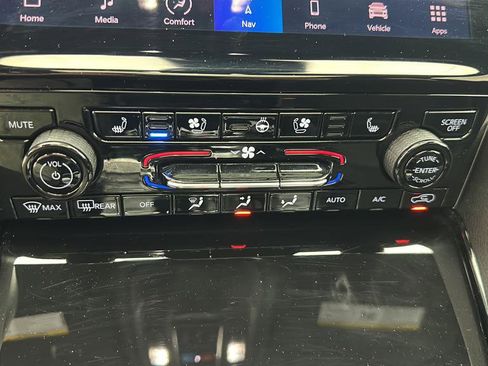 Used 2023 Jeep Grand Cherokee Trailhawk w/ Advanced Protech Group II AWD/4WD image 24