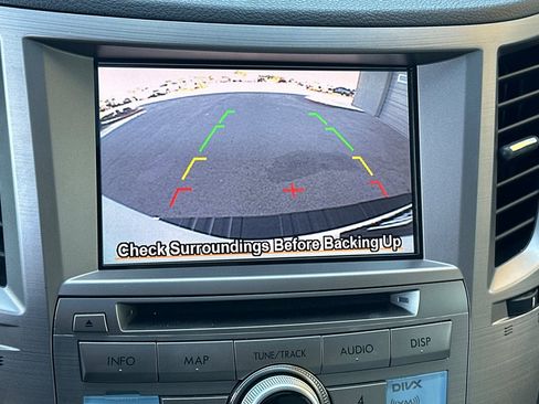 Used 2013 Subaru Outback 3.6R Limited image 23