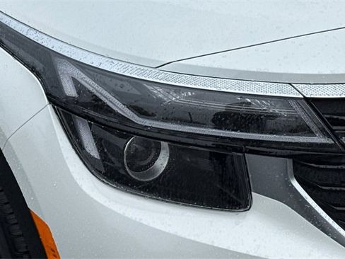 New 2026 Kia Seltos EX image 34