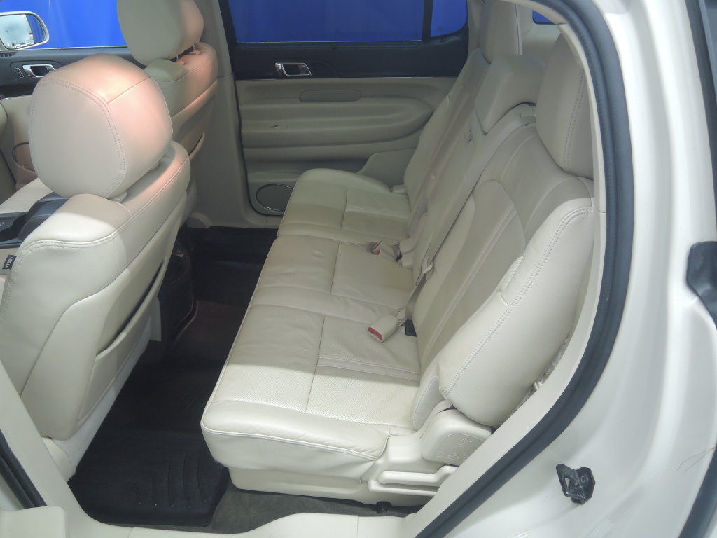 Used 2014 Lincoln MKT AWD w/ Equipment Group 201A image 27