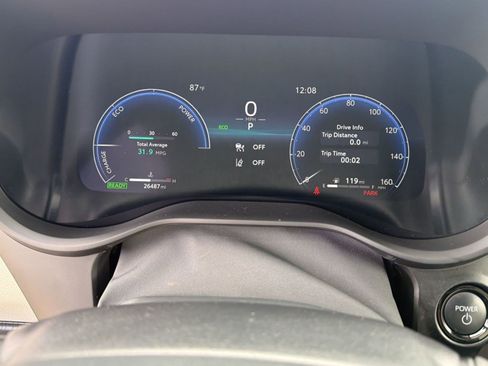 Used 2025 Toyota Sienna Platinum FWD image 18