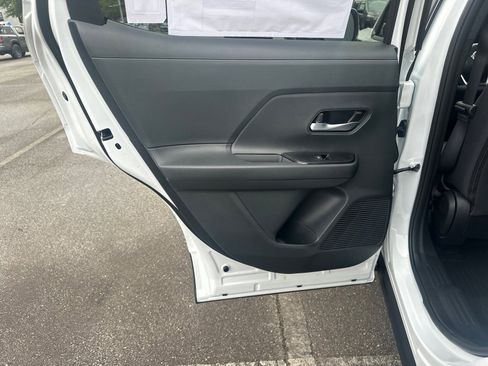 New 2026 Nissan Kicks SV image 21