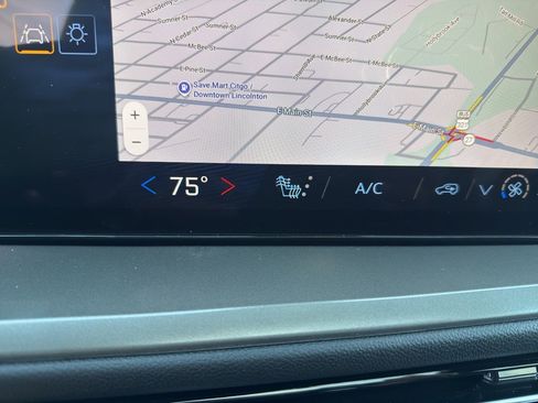 New 2026 Chevrolet Traverse LT w/ Sun and Wheel Package image 12