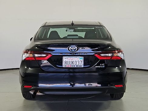 Used 2021 Toyota Camry LE FWD image 8