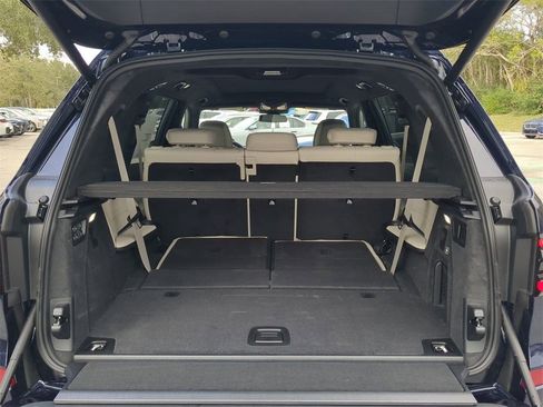 New 2026 BMW X7 M60i image 13