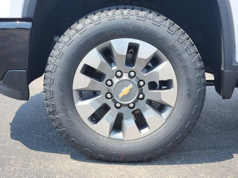 New 2026 Chevrolet Silverado 2500 Custom w/ Custom Convenience Package AWD/4WD image 8