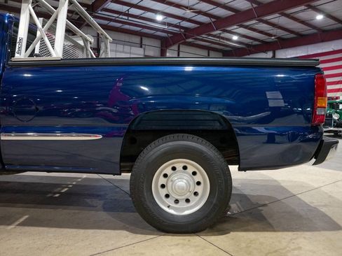 Used 1999 GMC Sierra 2500 SLE 3dr Extended Cab LB HD w/ Marketing Option Pkg image 5