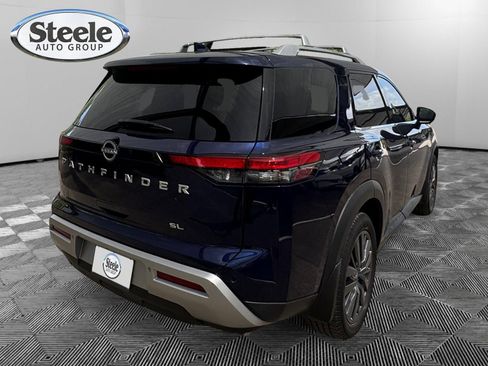 Used 2022 Nissan Pathfinder SL w/ SL Premium Package FWD image 5