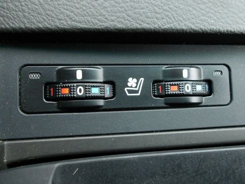 Used 2013 Lexus RX 350 AWD image 21