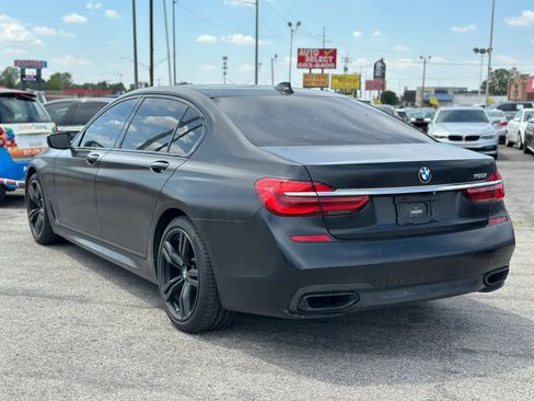 Used 2018 BMW 750i RWD image 8