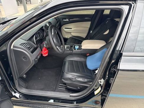 Used 2023 Chrysler 300 Touring w/ Sport Appearance Package RWD image 14