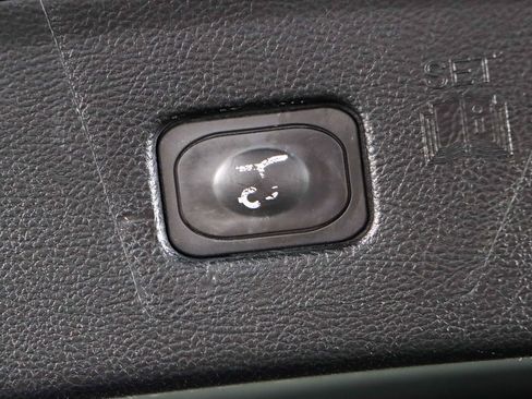 Used 2023 Ford Edge Titanium image 29