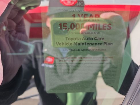 Used 2023 Toyota RAV4 Limited AWD/4WD image 4