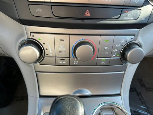 Used 2010 Toyota Highlander 2WD w/ Extra Value Pkg 2 image 18