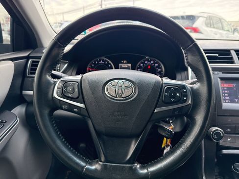 Used 2016 Toyota Camry SE image 17