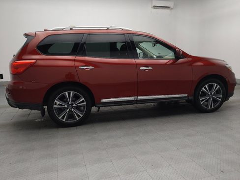 Used 2019 Nissan Pathfinder Platinum FWD image 10