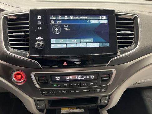 Used 2022 Honda Pilot Special Edition image 19