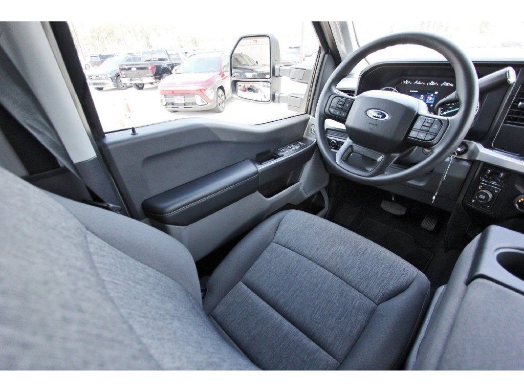 Used 2026 Ford F250 XL w/ STX Appearance Package AWD/4WD image 11