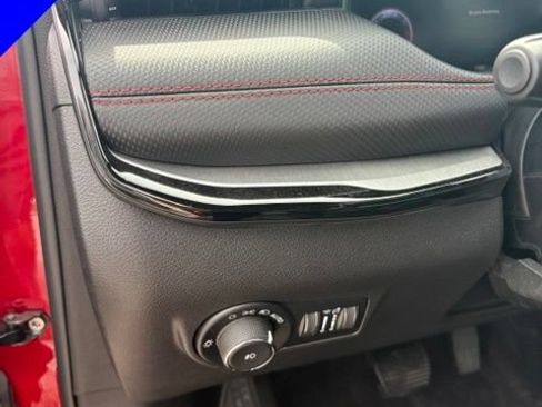 Used 2026 Jeep Compass Trailhawk w/ Sun, Sound & Navigation Group AWD/4WD image 13