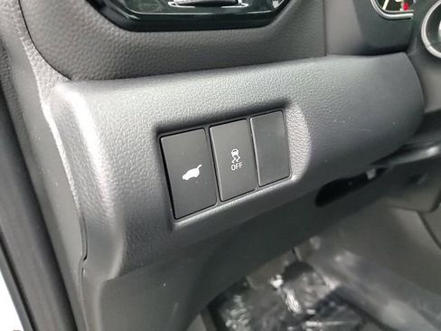 New 2025 Honda Pilot Touring image 13