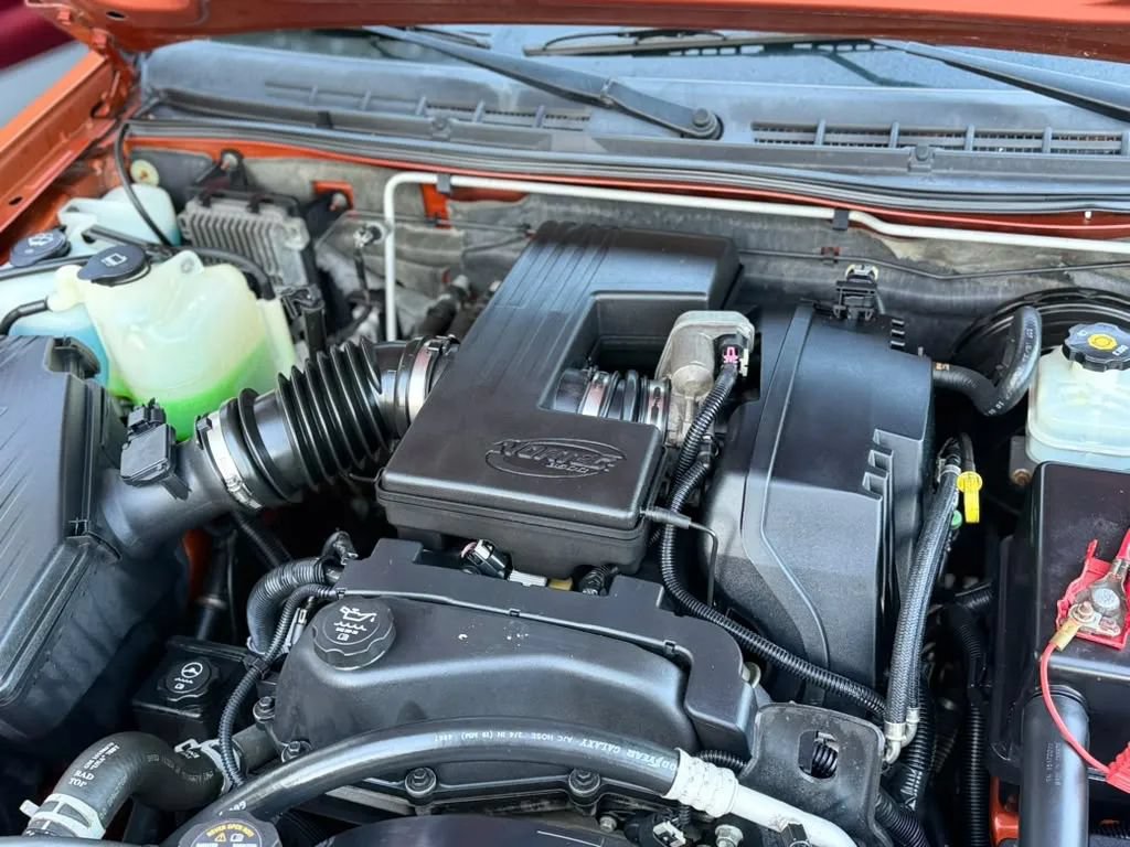 Used 2005 Chevrolet Colorado LS w/ Power Convenience Package AWD/4WD image 25