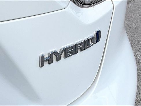 Used 2022 Toyota Corolla LE image 25