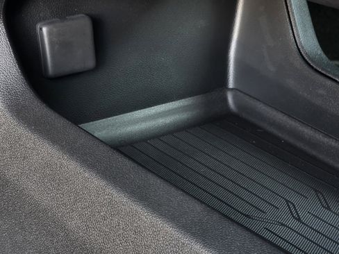 New 2026 Chevrolet Equinox EV LT w/ LPO, Blackout Package image 26