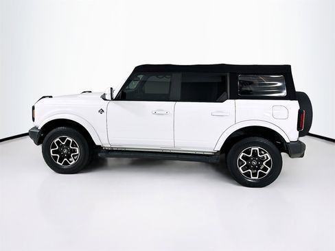Used 2022 Ford Bronco Outer Banks image 5