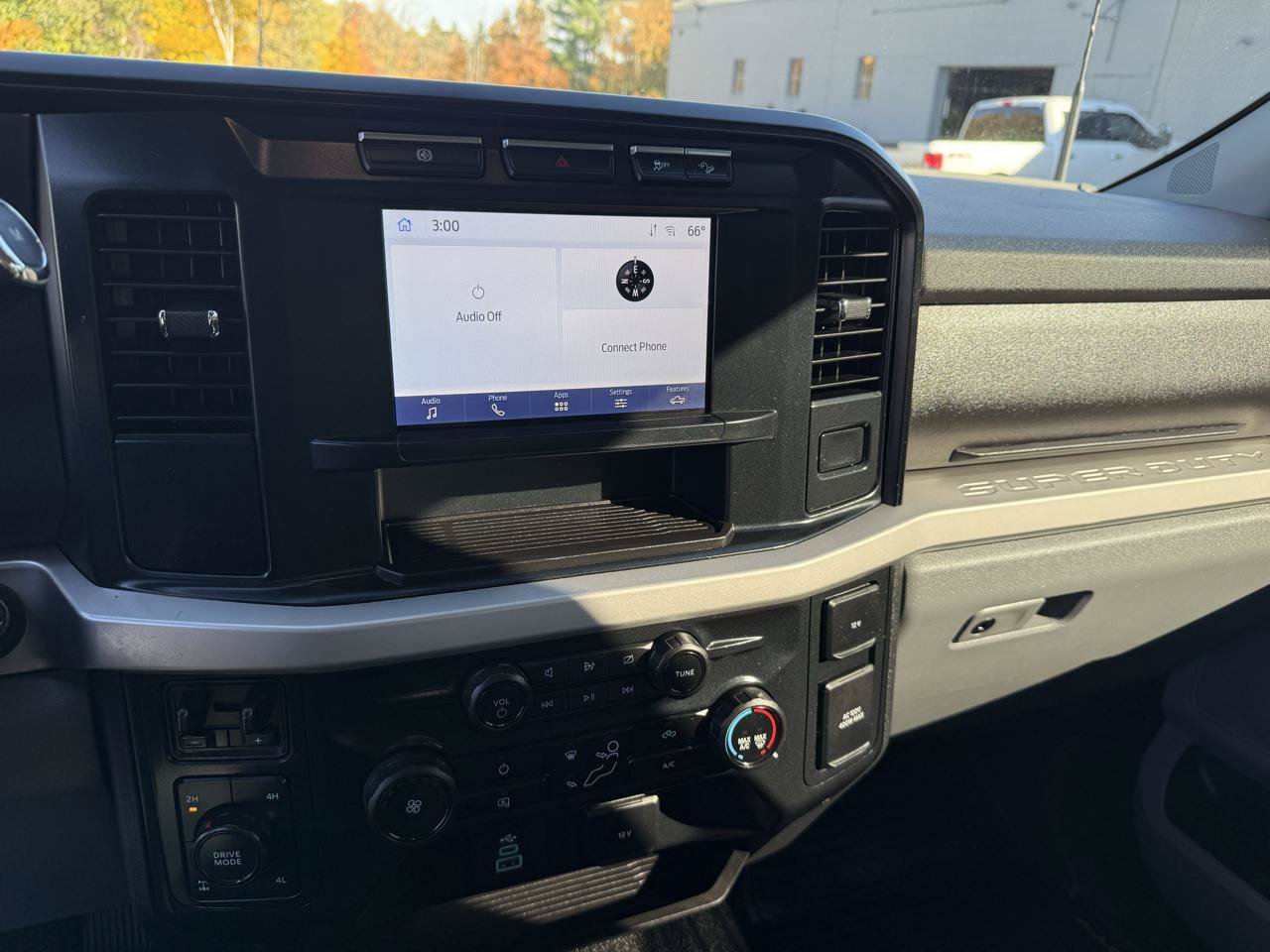 Used 2024 Ford F250 XLT w/ FX4 Off-Road Package AWD/4WD image 35
