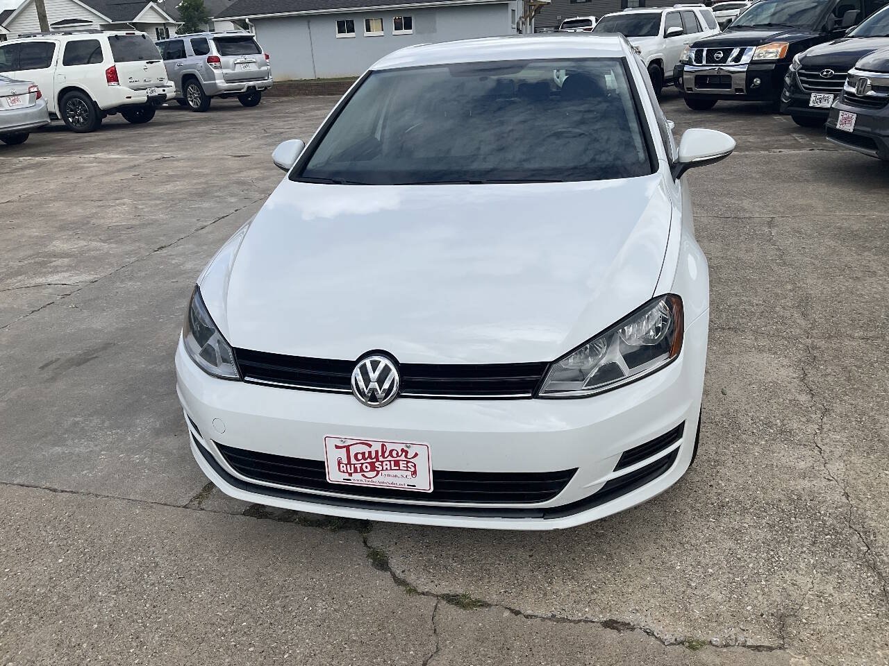Used 2015 Volkswagen Golf S FWD image 8