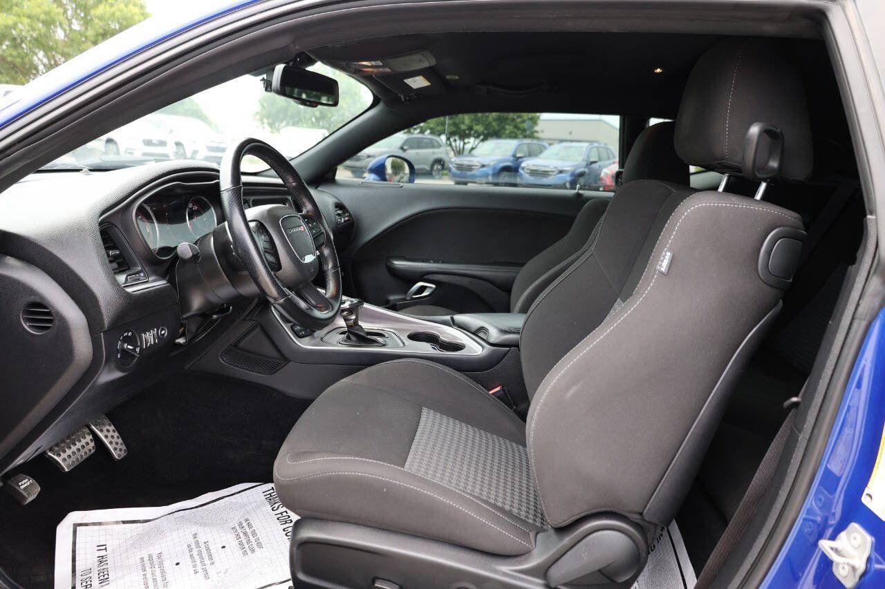 Used 2021 Dodge Challenger R/T Scat Pack RWD image 12