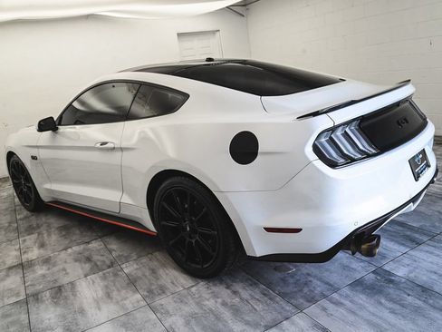 Used 2016 Ford Mustang GT Premium w/ Black Accent Package RWD image 4