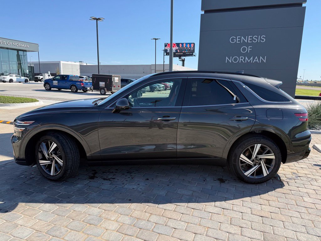 Used 2026 Genesis GV70 3.5T Sport Advanced AWD/4WD image 2