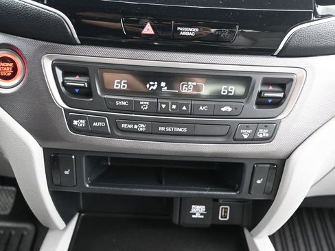 Used 2023 Honda Ridgeline RTL image 16