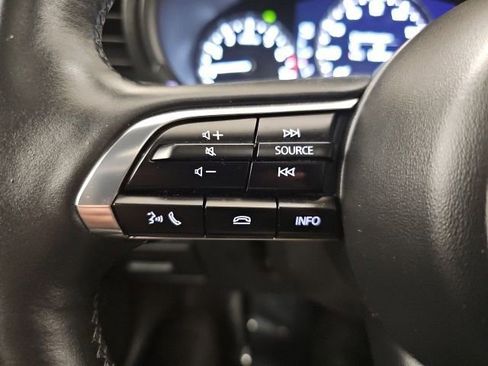 Used 2024 MAZDA MAZDA3 Hatchback w/Premium Plus Pkg image 18