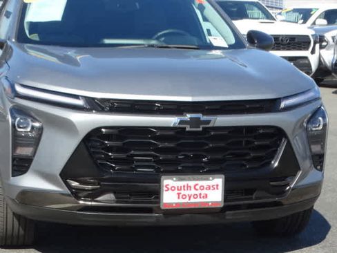 Used 2024 Chevrolet Trax ACTIV w/ Driver Confidence Package image 4